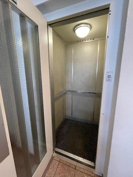 Cozy, Sunny, City Center 1 Bedroom Flat Zürich Kültér fotó